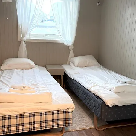 Cozy And Practical For Small Groups, Location