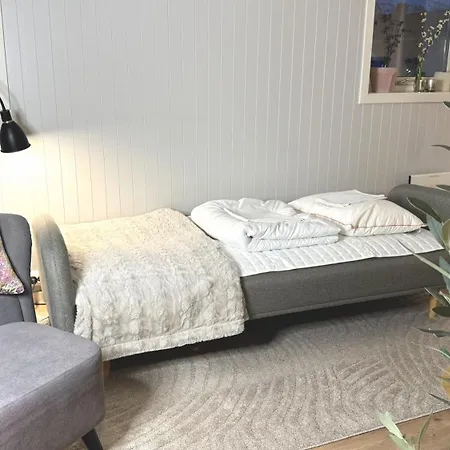 Apartmán 3 Beds - Near Airport - Free Parking - *