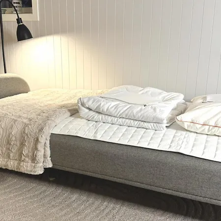 Apartmán 3 Beds - Near Airport - Free Parking - *