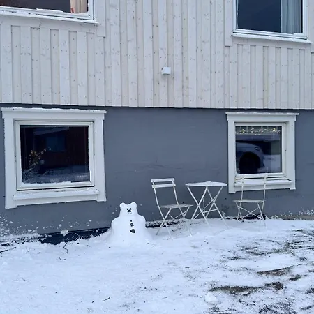 Apartmán 3 Beds - Near Airport - Free Parking -