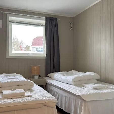3 Beds - Near Airport - Free Parking - Apartmán Leknes