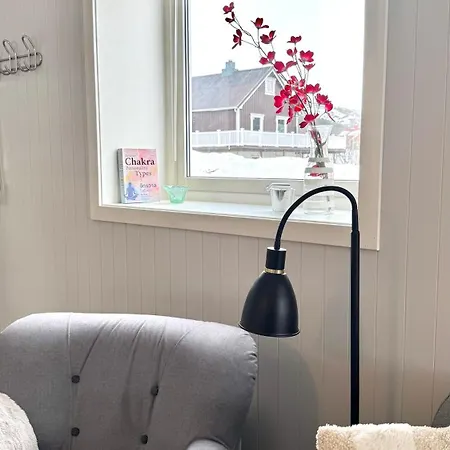 Lägenhet 3 Beds - Near Airport - Free Parking - Leknes