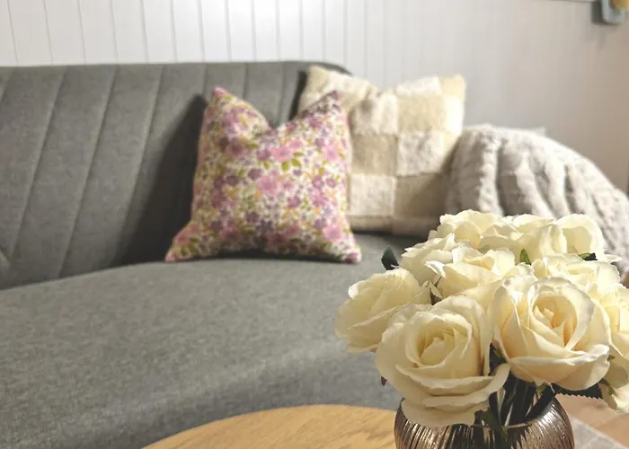 Lägenhet 3 Beds - Near Airport - Free Parking - Leknes