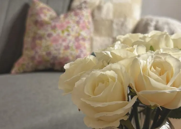 Leilighet 3 Beds - Near Airport - Free Parking -