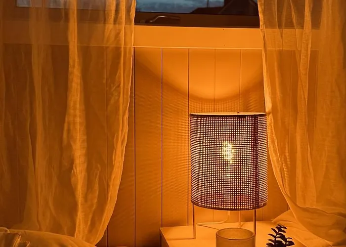 Leilighet 3 Beds - Near Airport - Free Parking - Leknes